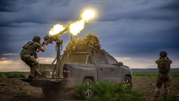 القوات الروسية تسقط 90 طائرة أوكرانية مسيرة