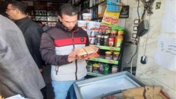 محافظ الإسكندرية يشدد على تكثيف حملات مراقبة وضبط الأسواق