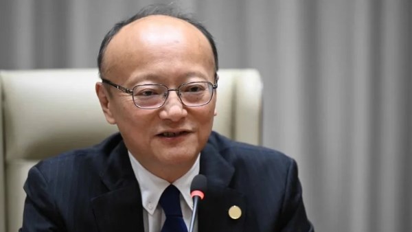 من دافوس.. بنك التنمية الآسيوي يتعهد بـ 10 مليارات دولار لدعم شبكة الطاقة في دول 