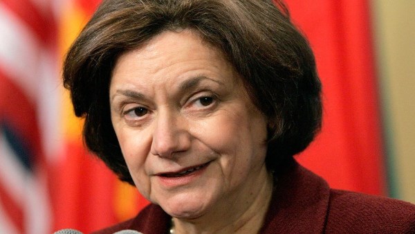 مسؤولة أممية تدعو إلى رفع القيود المفروضة على مشاركة المرأة الأفغانية