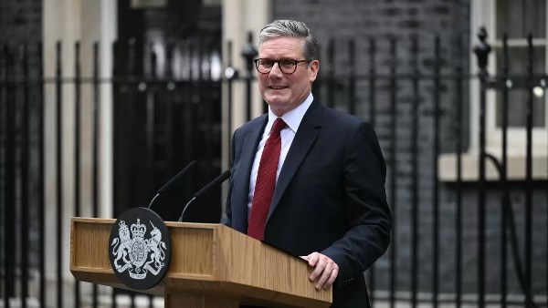 رئيس وزراء بريطانيا يبدأ زيارة رسمية للصين تستغرق 5 أيام