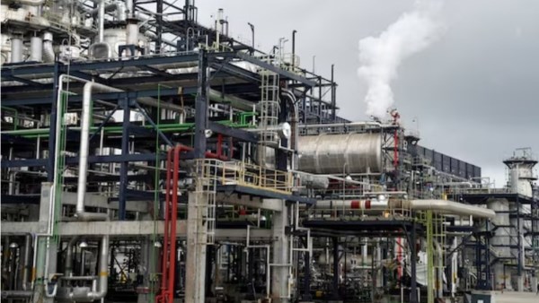 نيجيريا تعيد تشكيل سوق التراخيص النفطية لجذب المزيد من الاستثمارات