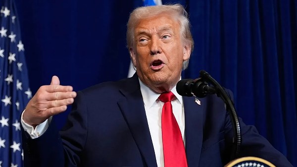 ترامب: أعلامنا ترفرف في شوارع فنزويلا ومستعدون لتصعيد عسكري جديد