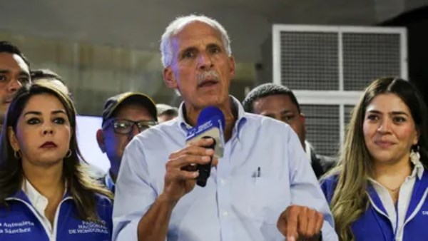  نصري “تيتو” عصفورة