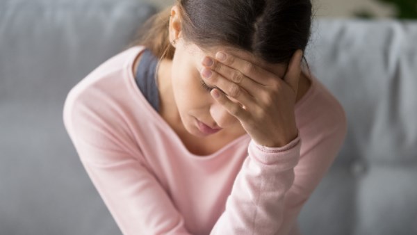 اتخبطت في دماغك؟.. علامات ارتجاج المخ وكيفية التعامل معها