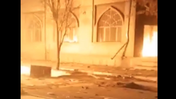 حرق الحوزة الدينية بمدينة فرخشهر