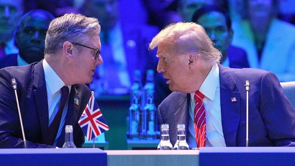 ترامب وستارمر