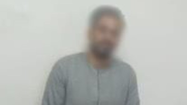 لمخالفته قانون الانتخابات.. القبض على أحد أنصار مرشح بسوهاج لمخالفته قانون الانتخابات.. القبض على أحد أنصار مرشح بسوهاج