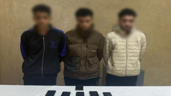 سحلا سيدة فى الأرض.. القبض على لصوص سرقة الهواتف من المواطنين بالهرم