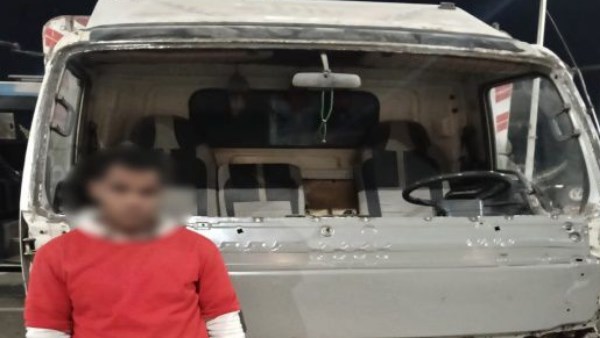 القبض على قائد سيارة نصف نقل صدم عدد من السيارات بالطريق الدائرى