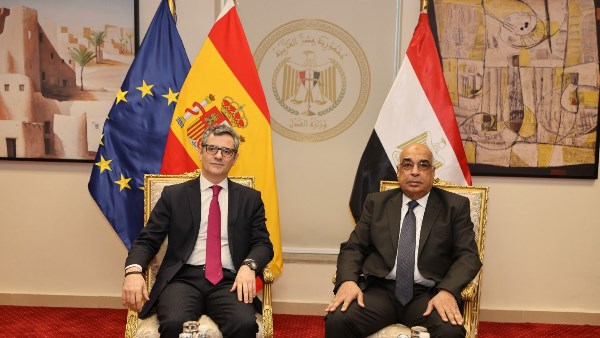 وزير العدل يوقع اتفاقيتين للمساعدة القضائية وتسليم المجرمين مع نظيره الإسباني