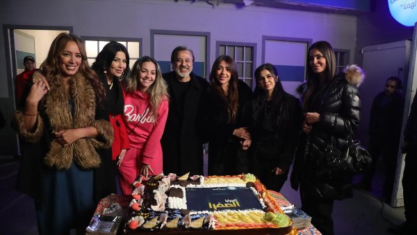 صُنّاع «السرايا الصفرا» يحتفلون ببدء تصوير المسلسل استعدادًا لرمضان 2026