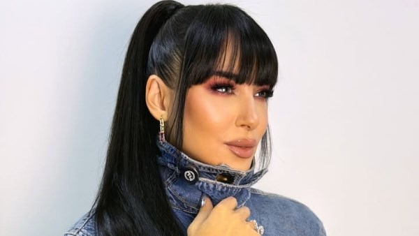 النجمة ساندي 