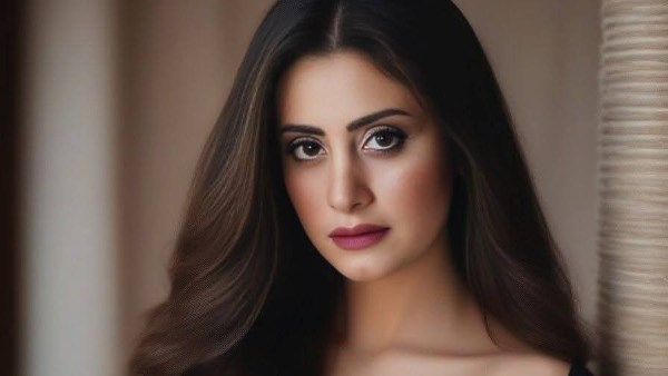 الفنانة منة تيسير