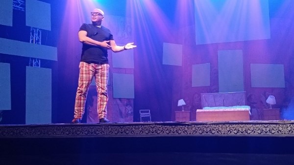 مسرحية نوستالجيا  