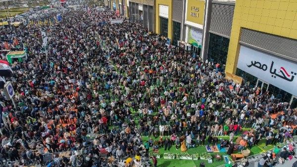 معرض القاهرة الدولي للكتاب يتخطي 4.5 مليون زائر خلال تسعة أيام منذ افتتاحه للجمهور