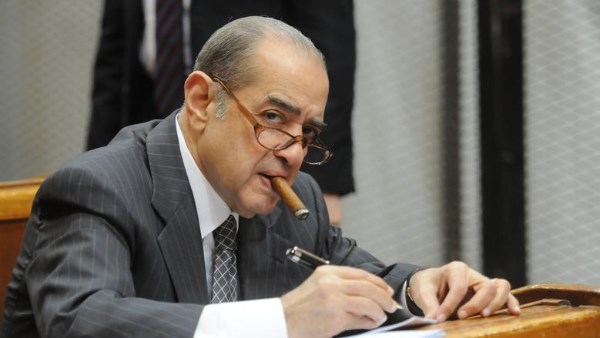 المحامي الراحل فريد الديب 