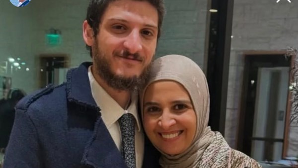 حنان ترك وابنها يوسف