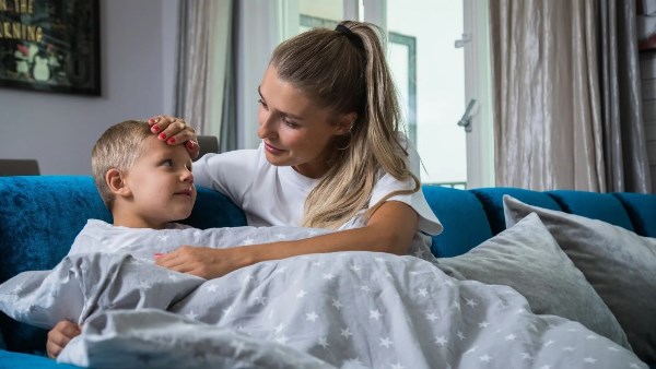 الشاي العلاجي يواجه نزلات البرد وآلام البطن لدى الأطفال الشاي العلاجي يواجه نزلات البرد وآلام البطن لدى الأطفال