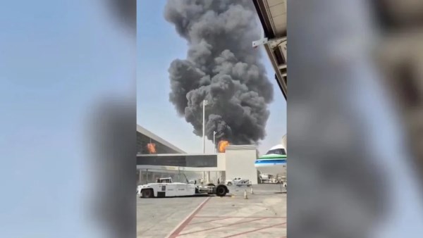 انفجار في مطار الملك خالد في السعوديه ـ صورة أرشيفية 