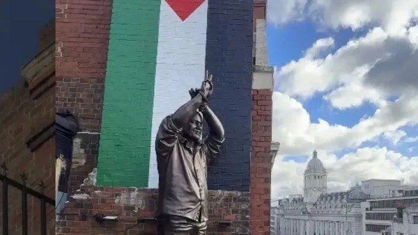 تمثال القيادي مروان البرغوثي في لندن