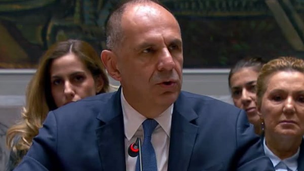 وزير الخارجية اليوناني جورج جيرابيتريتيس