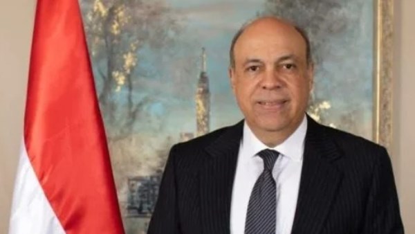 وزير الطيران المدني الدكتور سامح الحفني