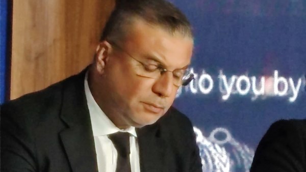 الإعلامي الدكتور عمرو الليثي