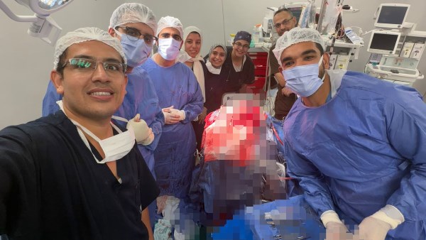 مستشفى الاستقبال والطوارئ بقصر العيني