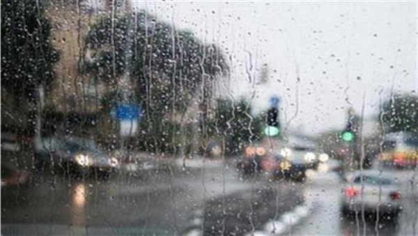 سقوط الأمطار