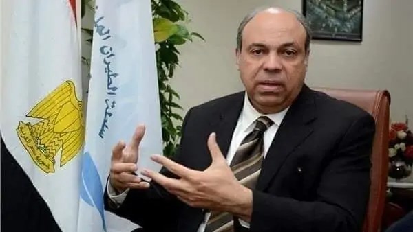 وزير الطيران المدني الدكتور سامح الحفني 
