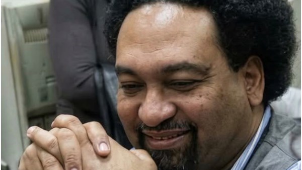  الكاتب الصحفي جمال نكروما
