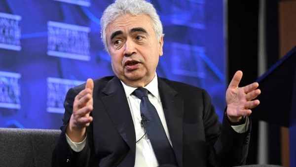 رئيس وكالة الطاقة الدولية: أزمة الطاقة العالمية تدفع إلى تسريع التحول نحو المصادر المتجددة