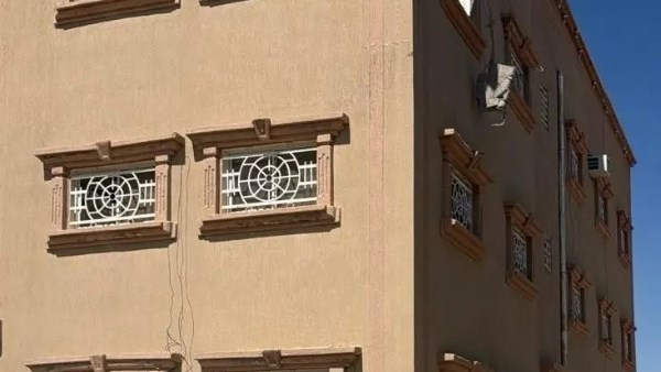  شظايا صاروخين باليستيين 
