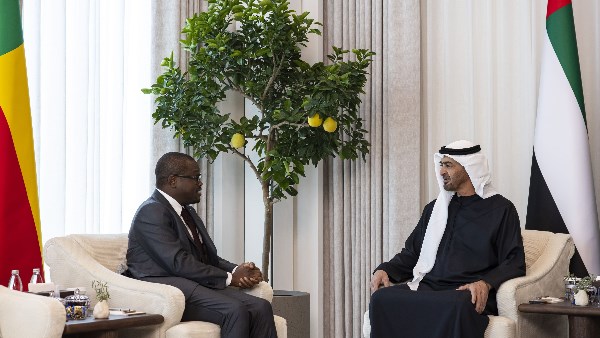  التعاون الثنائي