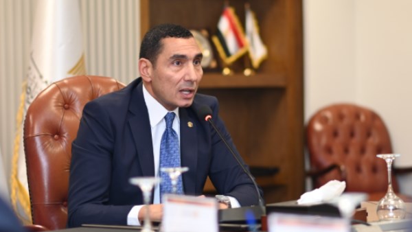 وزير الشباب والرياضة