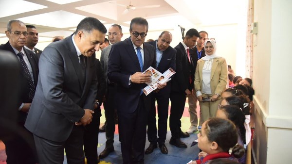 وزير الصحة ومحافظ القليوبية