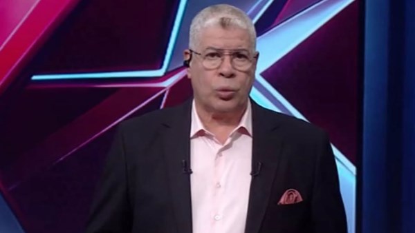 أحمد شوبير يكشف عن موقف الأهلي من المشاركة في السوبر المصري أحمد شوبير يكشف عن موقف الأهلي من المشاركة في السوبر المصري