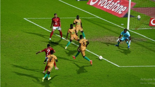 الأهلي وكيتارا 