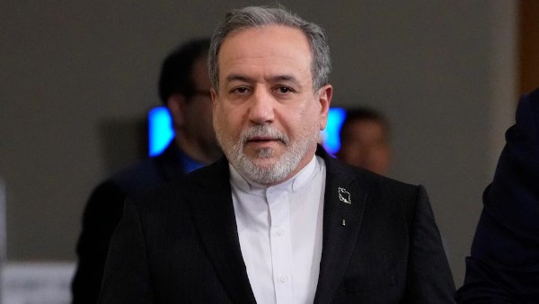 وزير الخارجية الإيراني عباس عراقجي