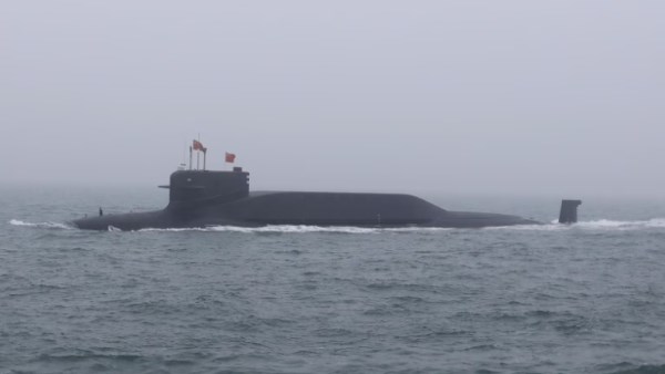 غواصة نووية