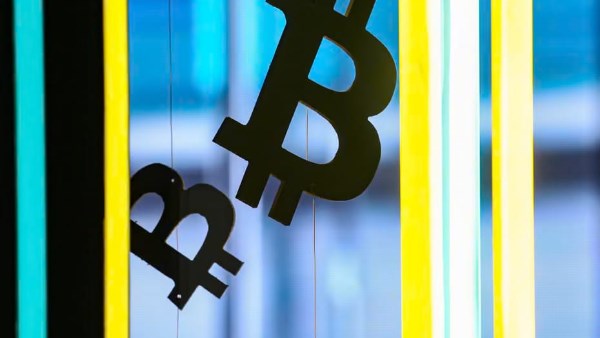 قراصنة يسرقون 6.3 مليار دولار من عملاق العملات المشفرة 