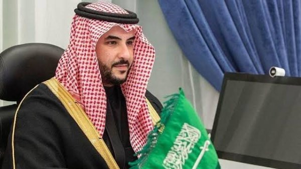 وزير الدفاع السعودي