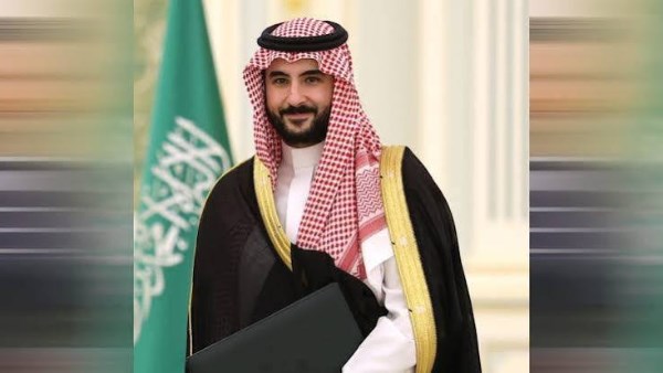 وزير الدفاع السعودي