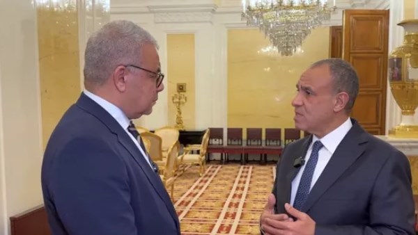 جانب من لقاء وزير الخارجية بقناة القاهرة الاخبارية
