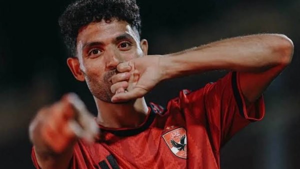 اللاعب: توفيق محمد 