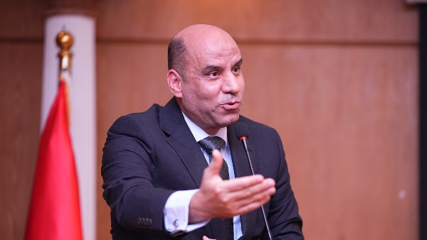 وزير العمل