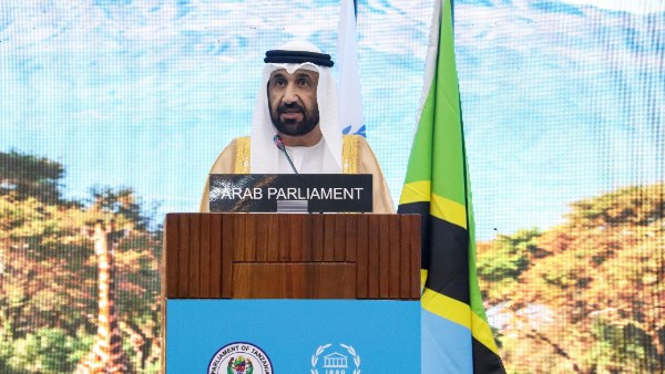 محمد بن أحمد اليماحي رئيس البرلمان العربي يلقي كلمته