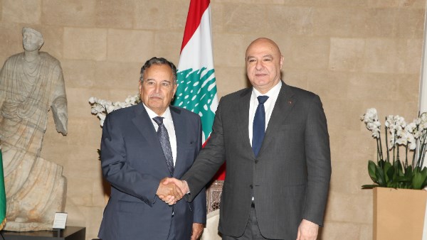 الرئيس العماد جوزاف عون ونبيل فهمي الأمين العام للجامعة العربية 