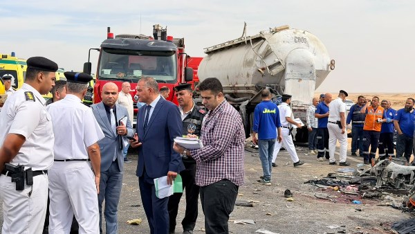 انقلاب سيارة سوزوكي بطريق أسيوط الغربي بالفيوم وإصابة 6 أشخاص انقلاب سيارة سوزوكي بطريق أسيوط الغربي بالفيوم وإصابة 6 أشخاص